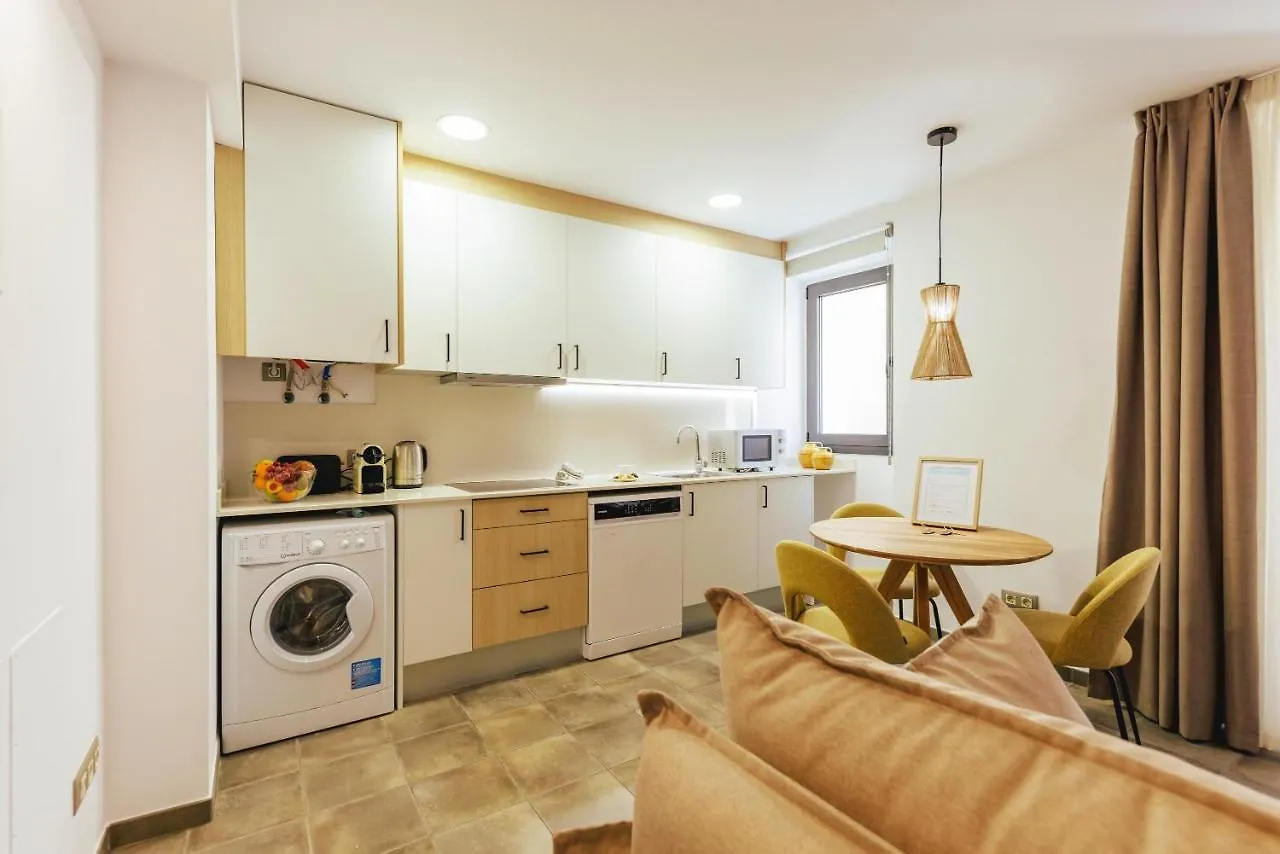 شقة Bravissimo Mercadal, One-Bedroom Plus Sofa Bed خيرونا