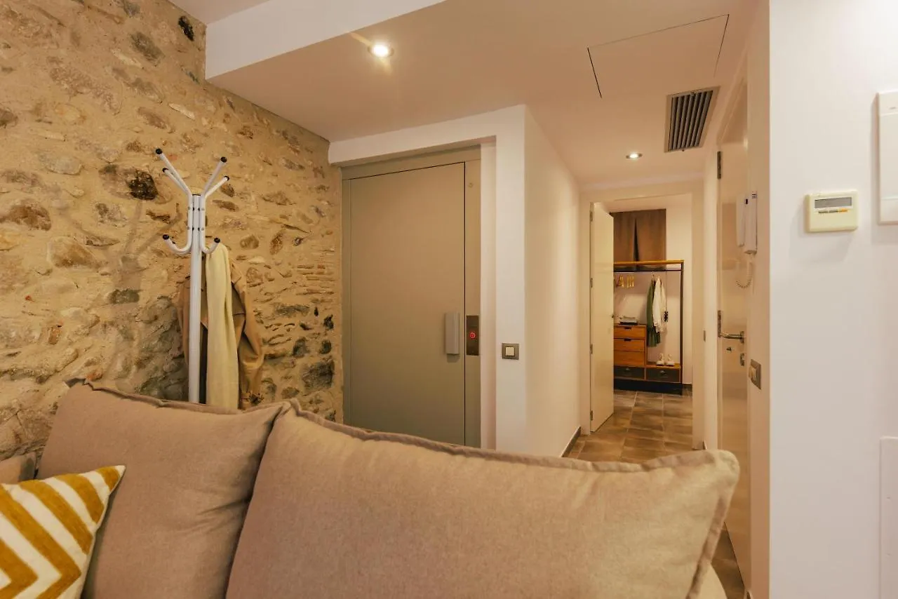 Bravissimo Mercadal, One-Bedroom Plus Sofa Bed خيرونا شقة